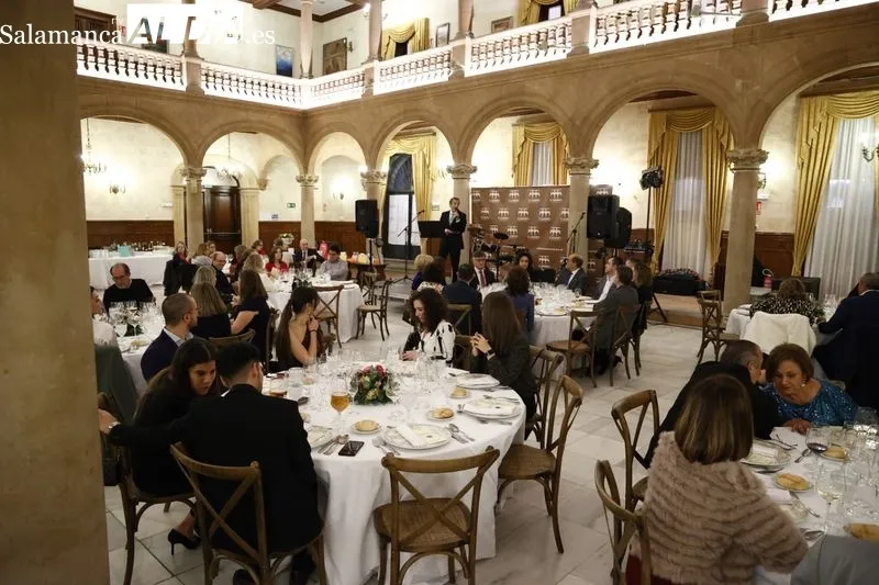 Miembros del Colegio Oficial de Odontólogos y Estomatólogos se reúnen en el Casino | FOTOS: David Sañudo