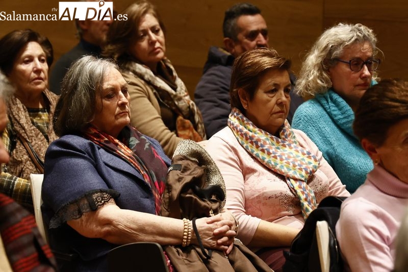 El Centro Documental de la Memoria Histórica acoge la presentación de 'Chalecones' | FOTOS: David Sañudo