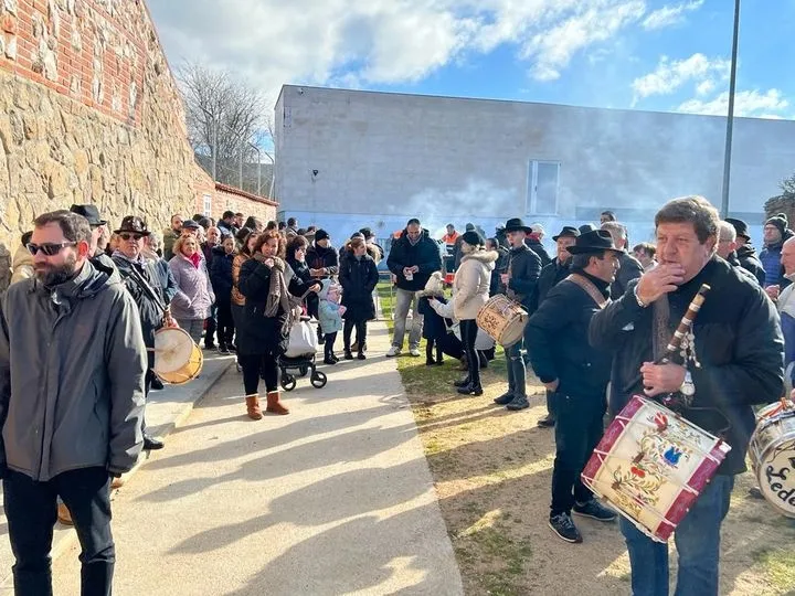 Las Águedas disfrutan y festejan en Doñinos
