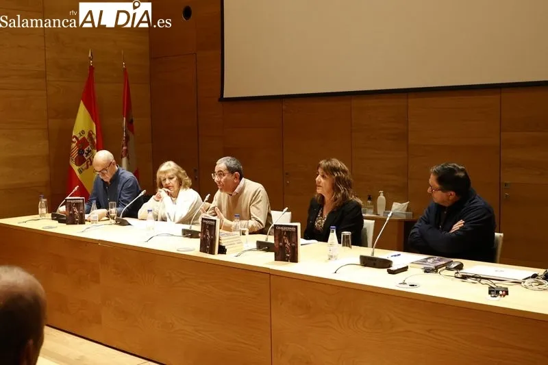 El Centro Documental de la Memoria Histórica acoge la presentación de 'Chalecones' | FOTOS: David Sañudo