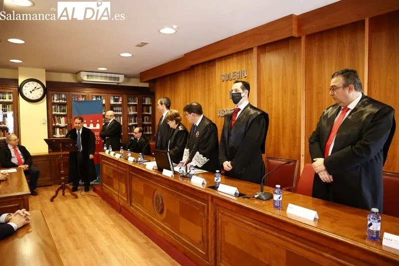 Toman de posesión de los cargos de los nuevos integrantes de la Junta de Gobierno del Colegio de Abogados de Salamanca. Foto de David Sañudo