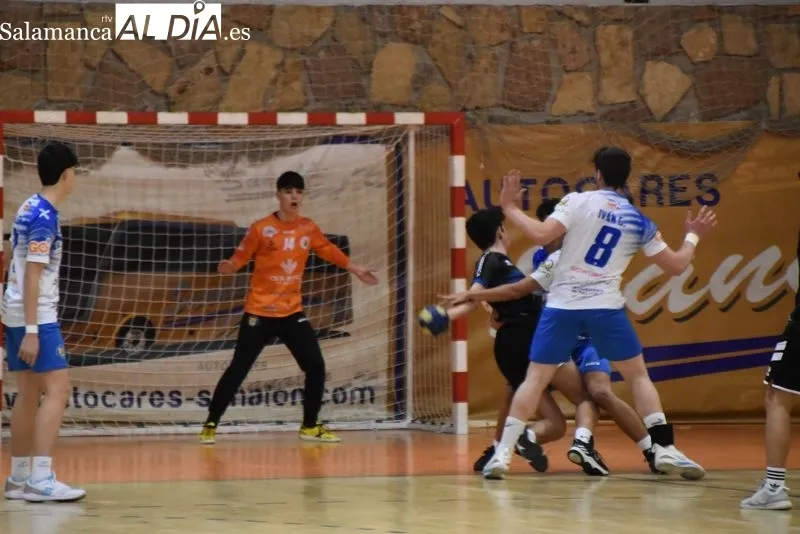 Torneo de Carnaval del Balonmano Ciudad de Salamanca en el pabellón Río Tormes. Foto de Vanesa Martins