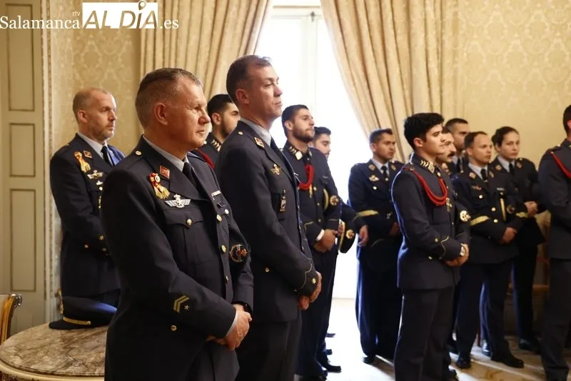 Acto de reconocimiento como Huéspedes Distinguidos de Salamanca a miembros de la Academia del Aire. Foto de David Sañudo