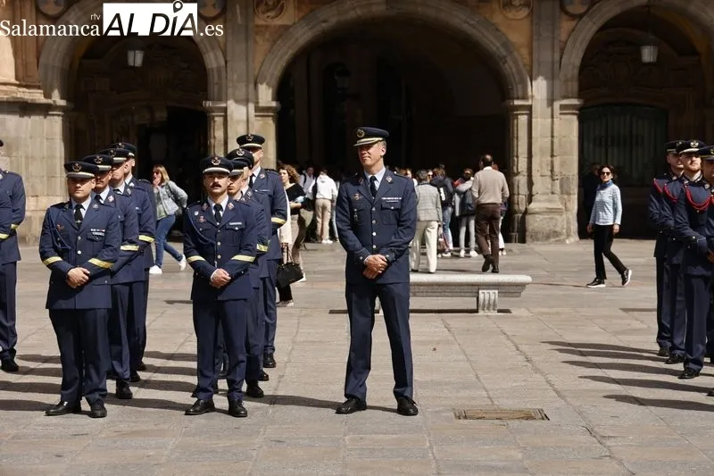 Acto de reconocimiento como Huéspedes Distinguidos de Salamanca a miembros de la Academia del Aire. Foto de David Sañudo