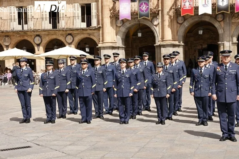Acto de reconocimiento como Huéspedes Distinguidos de Salamanca a miembros de la Academia del Aire. Foto de David Sañudo