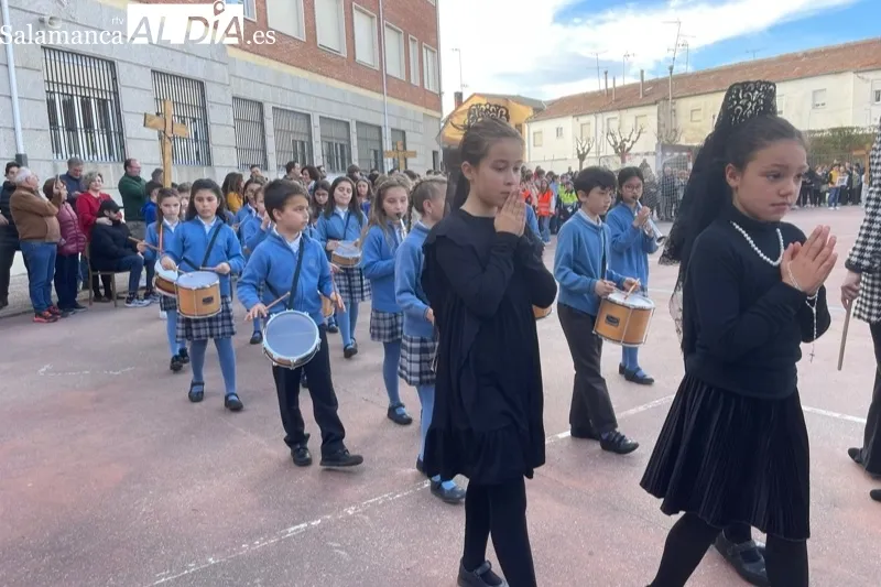 El colegio La Encarnación ha celebrado su segundo Vía Crucis