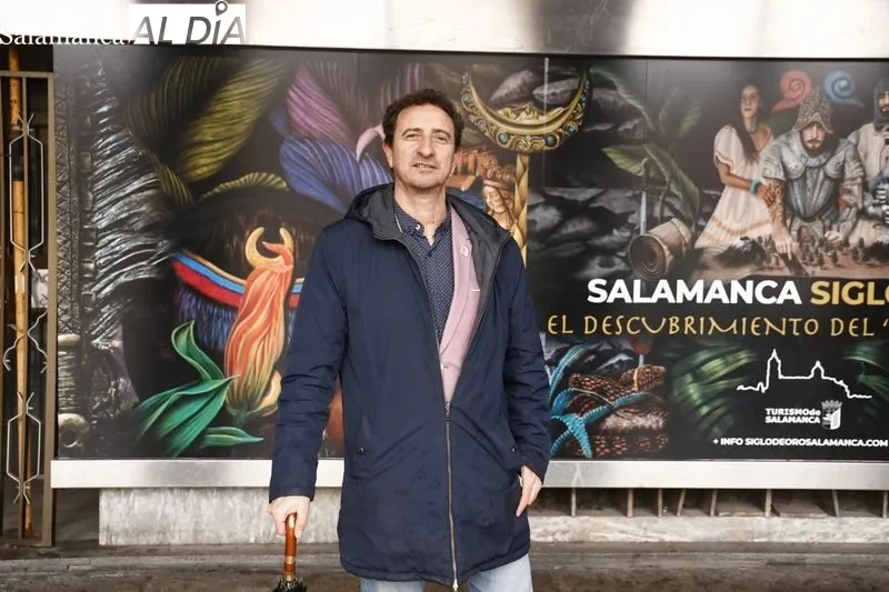 Merino posa para SALAMANCArtv AL DÍA en un día marcado por la nieve en la ciudad / Fotos: David Sañudo
