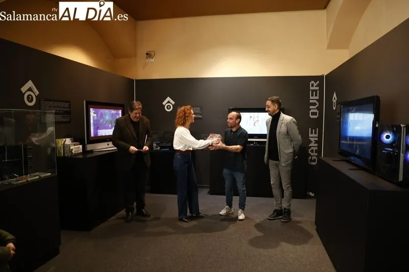 Entrega de premios de los concursos de videojuegos. Fotos: David Sañudo