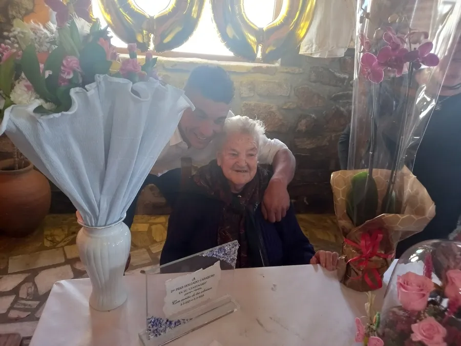 Foto 5 - Pilar Holgado Caballero festeja en Navasfr&iacute;as sus 100 a&ntilde;os