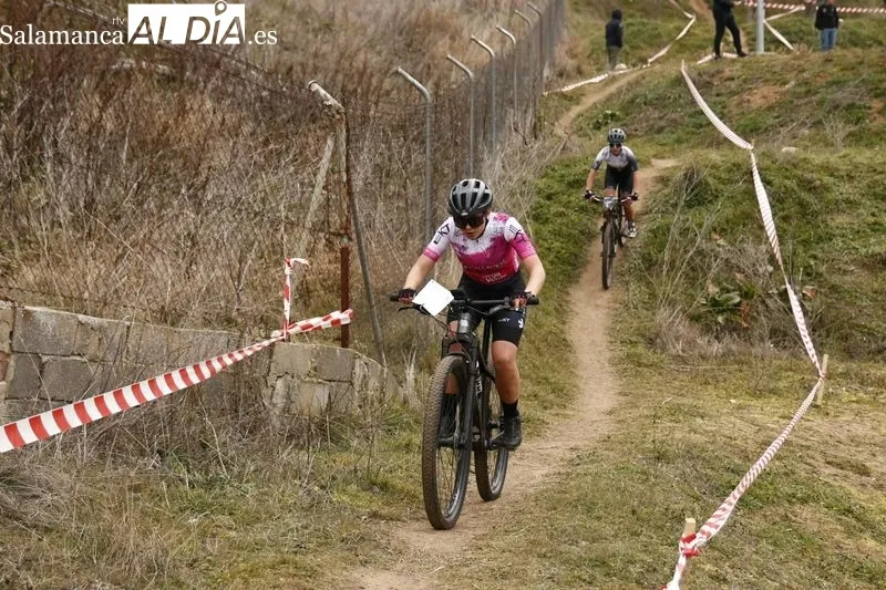 Foto 15 - M&aacute;s de 200 participantes se dan cita en el Campeonato de Castilla y Le&oacute;n de BTT de la Escuela de Ciclismo Salmantina