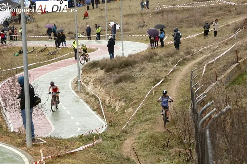 Foto 7 - M&aacute;s de 200 participantes se dan cita en el Campeonato de Castilla y Le&oacute;n de BTT de la Escuela de Ciclismo Salmantina