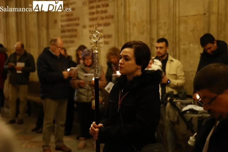 Vía Crucis de Nuestro Padre Jesús Flagelado en el Claustro Barroco de la Universidad Pontificia. Fotos: David Sañudo
