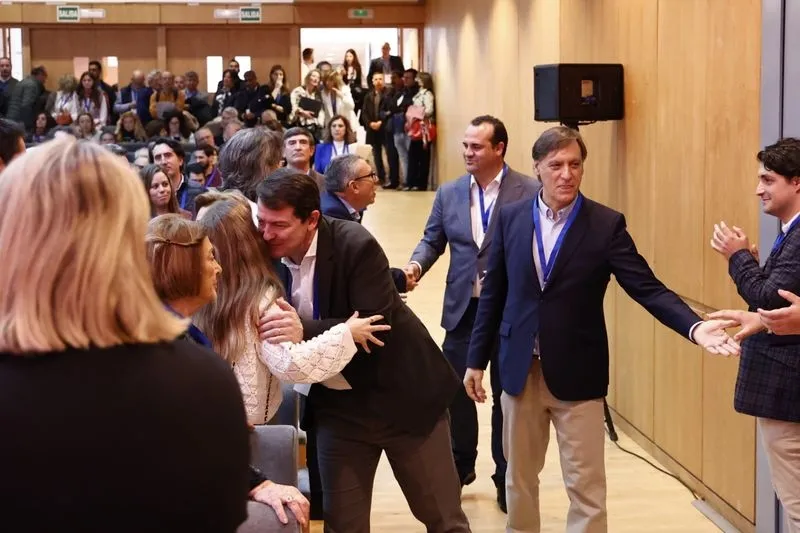 Foto 18 - Carlos Garc&iacute;a Carbayo habla alto y claro: "En pocas palabras, si soy presidente, aqu&iacute; mando yo"