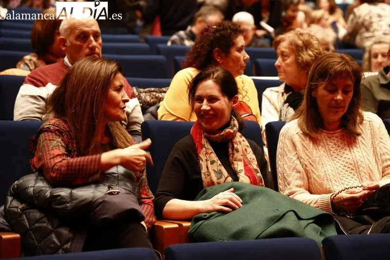 Foto 29 - Estrella Morente hace vibrar el CAEM