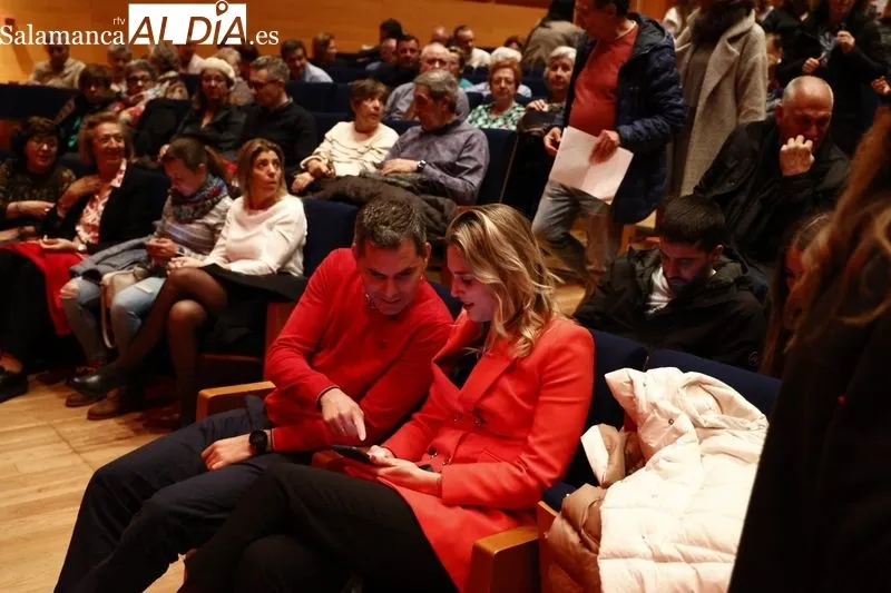 Foto 28 - Estrella Morente hace vibrar el CAEM