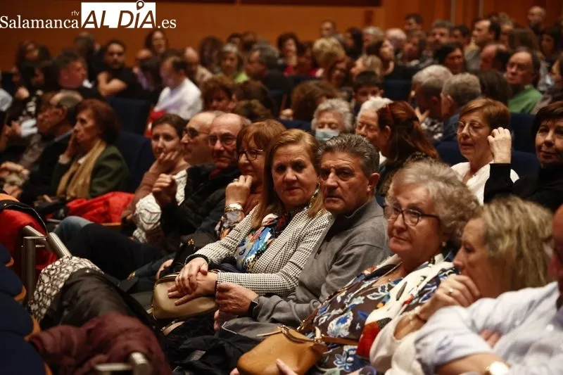 Foto 18 - Estrella Morente hace vibrar el CAEM