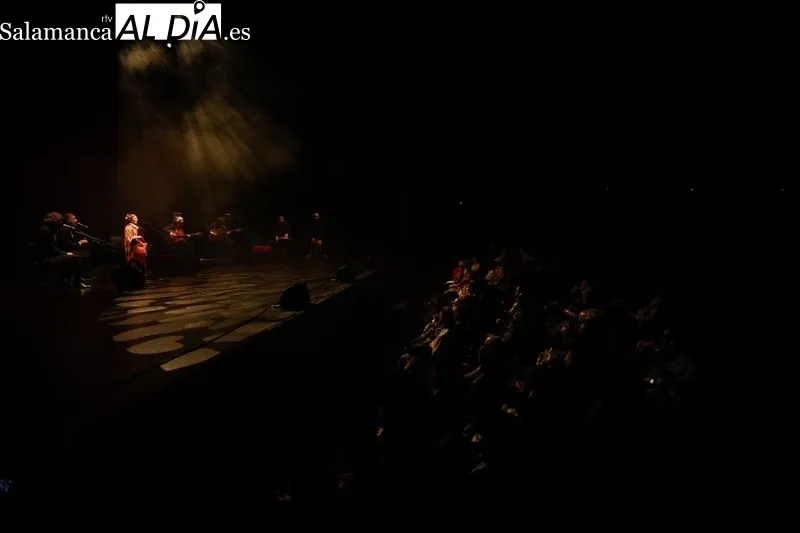 Foto 14 - Estrella Morente hace vibrar el CAEM