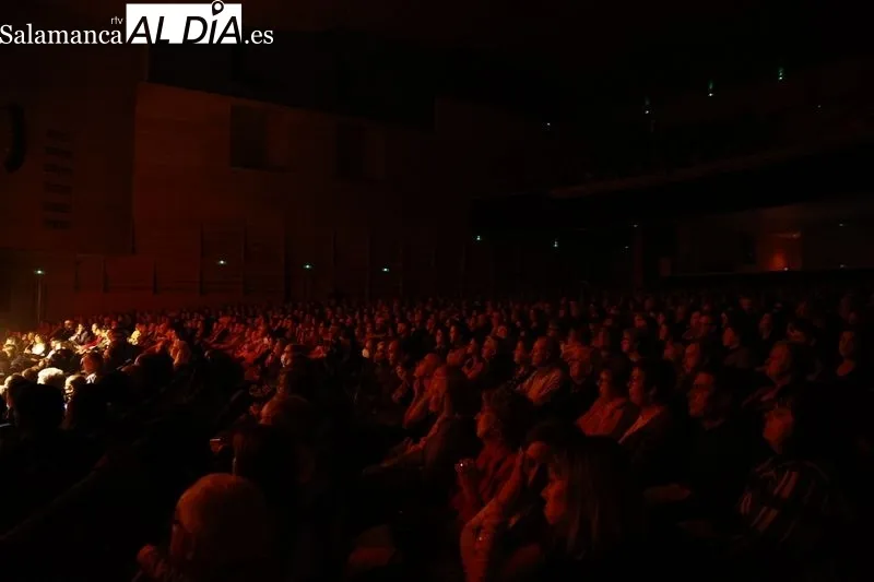 Foto 12 - Estrella Morente hace vibrar el CAEM