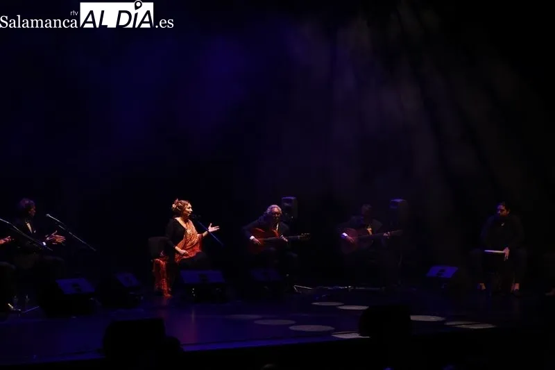 Foto 5 - Estrella Morente hace vibrar el CAEM