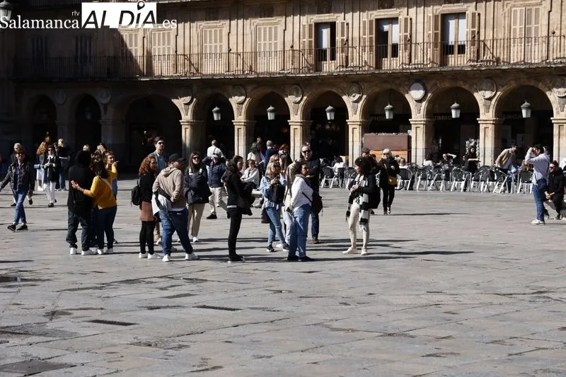 Foto 14 - El buen tiempo en Salamanca llena de ambiente el centro de la ciudad