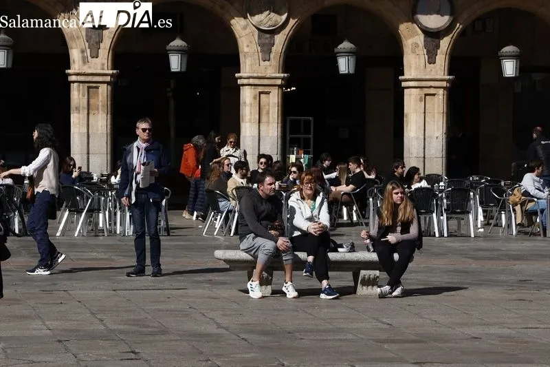 Foto 12 - El buen tiempo en Salamanca llena de ambiente el centro de la ciudad