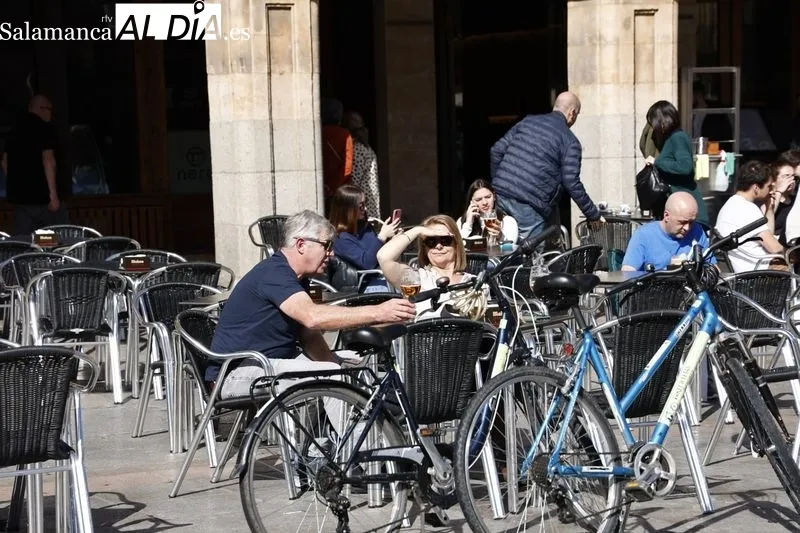 Foto 7 - El buen tiempo en Salamanca llena de ambiente el centro de la ciudad