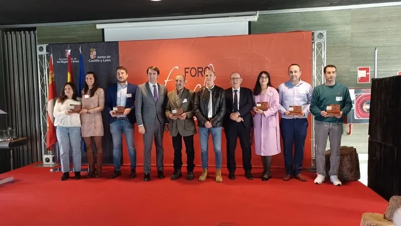 El galardón lo recibía el alcalde monleriense, Ángel Delgado, de manos del Suárez-Quiñones