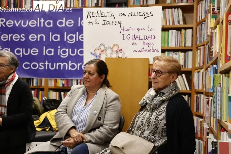 Foto 9 - Presentaci&oacute;n del libro 'Revuelta de las Mujeres en la Iglesia. Alzamos la voz'