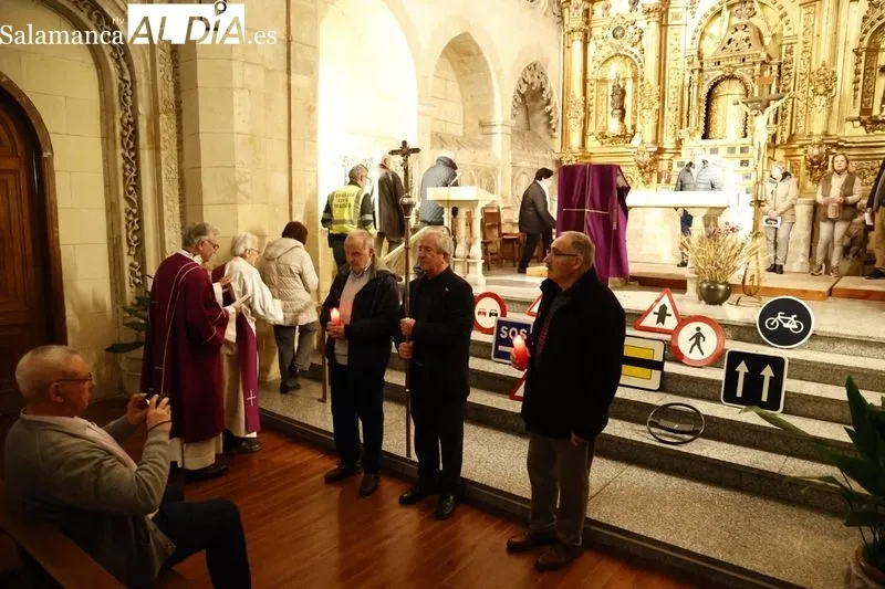 Foto 11 - Un a&ntilde;o m&aacute;s se celebra el tradicional Viacrucis del Conductor