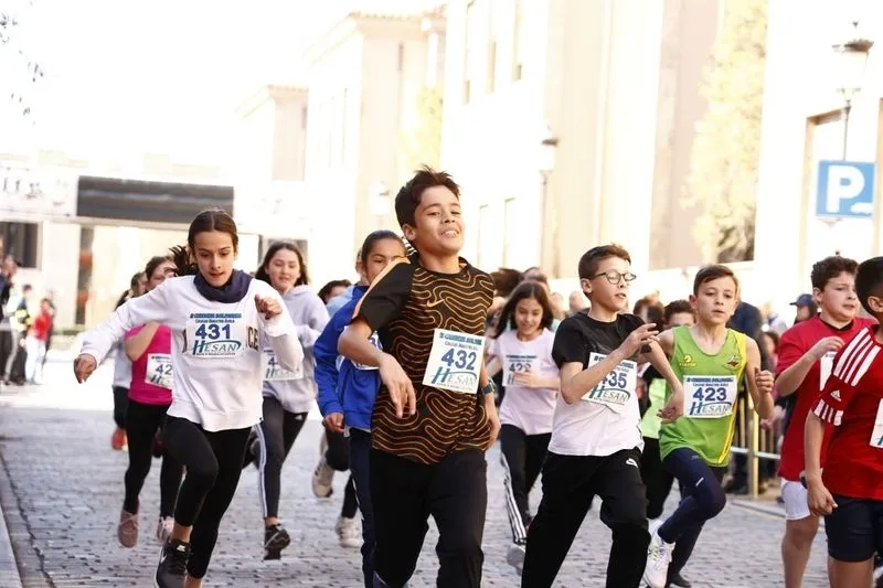 Carrera solidaria del colegio Maestro Ávila. Fotos: David Sañudo