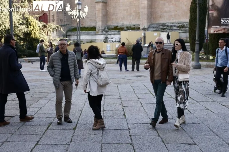 Ambiente en la tarde de este domingo en el centro de Salamanca. Fotos: David Sañudo
