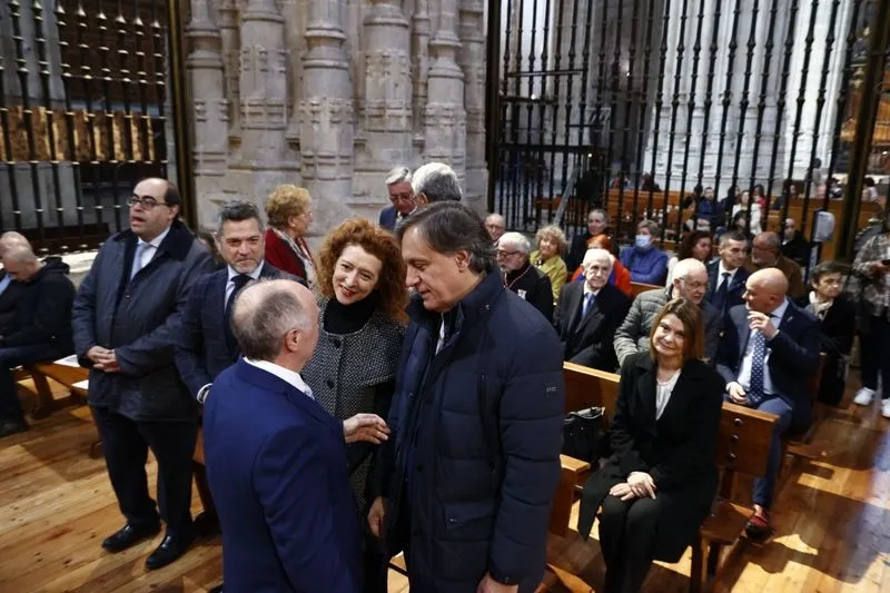 Foto 29 - La Real Cofrad&iacute;a Penitencial de Cristo Yacente de la Misericordia y de la Agon&iacute;a Redentora le rinde un homenaje a Juli&aacute;n Alc&aacute;ntara Isidro