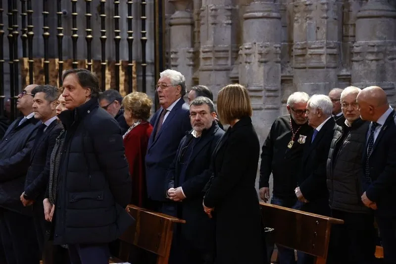 Foto 25 - La Real Cofrad&iacute;a Penitencial de Cristo Yacente de la Misericordia y de la Agon&iacute;a Redentora le rinde un homenaje a Juli&aacute;n Alc&aacute;ntara Isidro