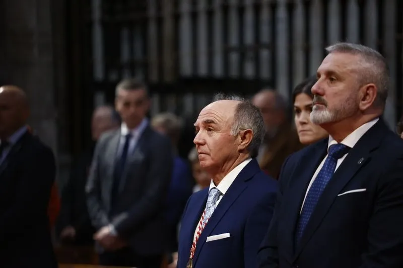 Foto 6 - La Real Cofrad&iacute;a Penitencial de Cristo Yacente de la Misericordia y de la Agon&iacute;a Redentora le rinde un homenaje a Juli&aacute;n Alc&aacute;ntara Isidro