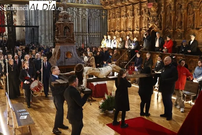 Foto 35 - La Catedral de Salamanca acoge el tradicional acto del Poeta ante la Cruz