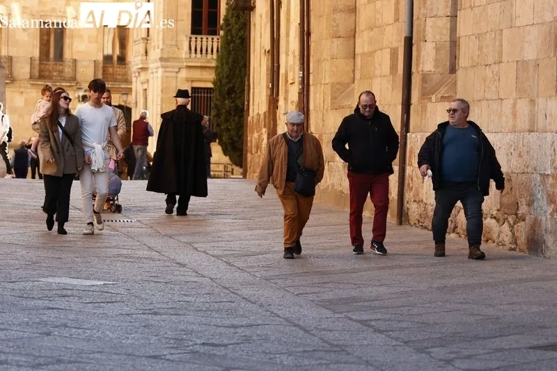 Foto 54 - El buen tiempo llena de ambiente el centro de Salamanca