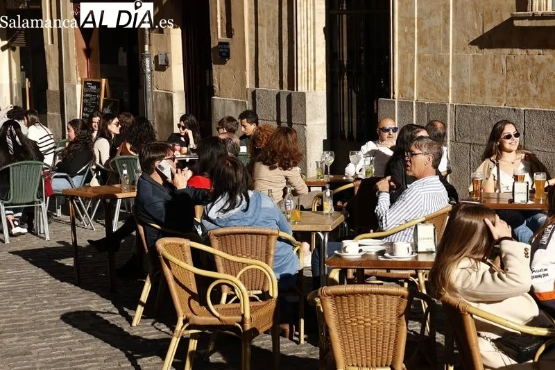 Foto 49 - El buen tiempo llena de ambiente el centro de Salamanca