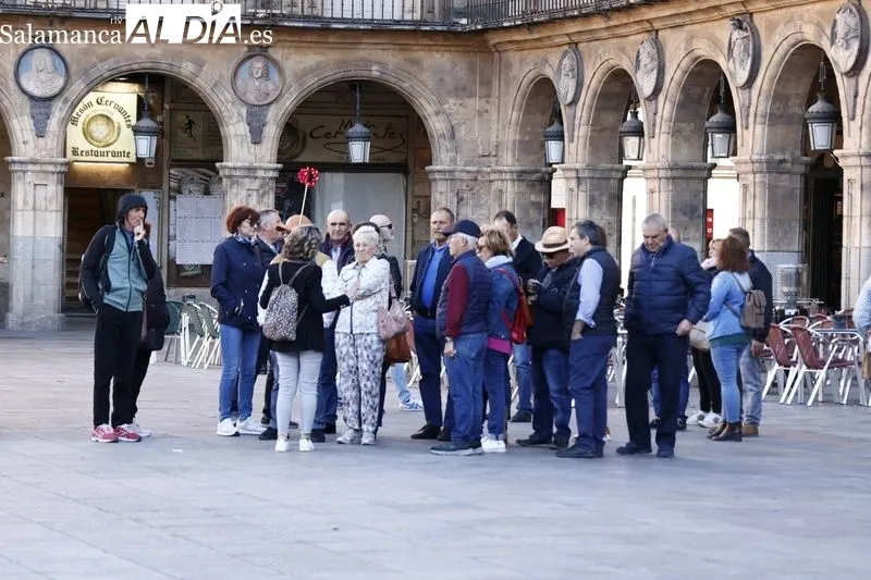 Foto 37 - El buen tiempo llena de ambiente el centro de Salamanca