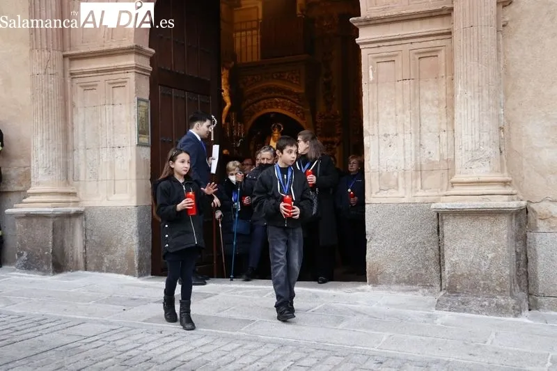 Foto 6 - La Virgen de los Dolores pisa la calle para dar comienzo a la Semana Santa 2023 en Salamanca