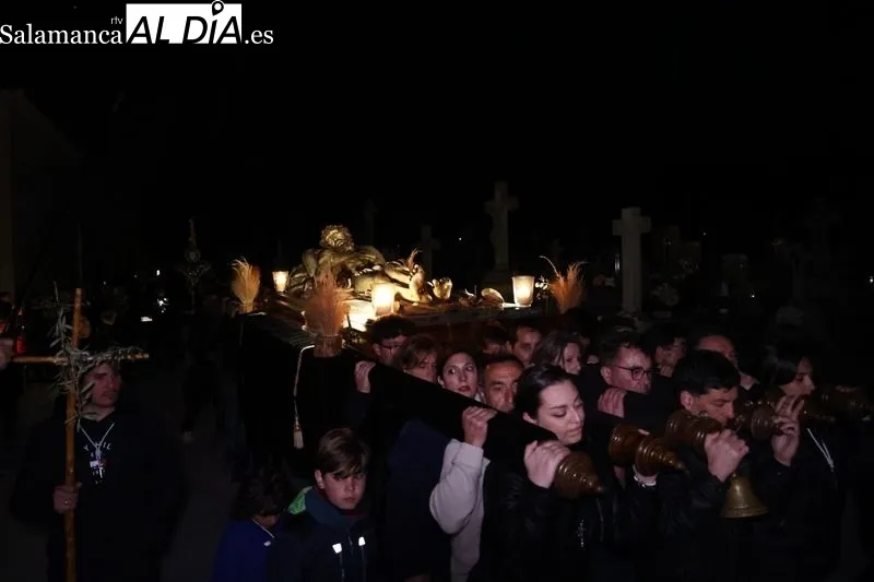 Foto 18 - Solemne traslado del Cristo de la Liberaci&oacute;n desde el cementerio hasta Fonseca