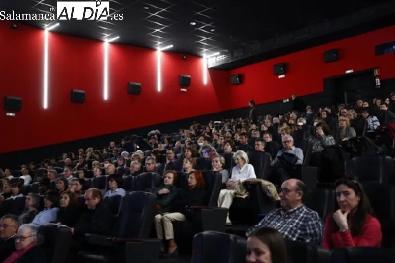 Asuumpta Serna, Daniela Arias y el director Pablo Moreno han presentado su película ‘La Sirvienta’