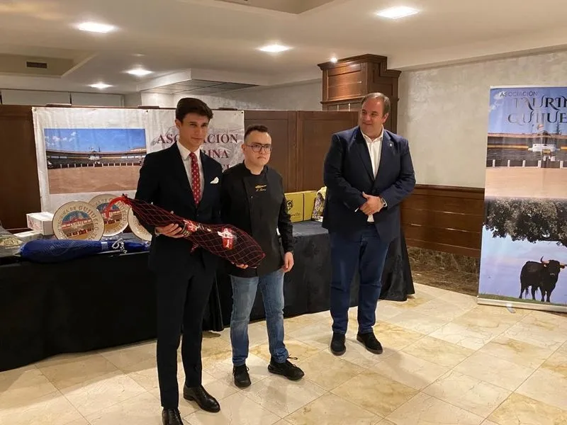Foto 10 - Guijuelo entrega los premios taurinos a los mejores de 2022
