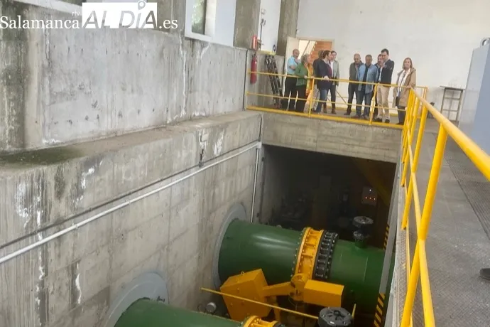 Virginia Barcones, delegada del Gobierno en CyL visitaba hoy una estación de bombeo de la I fase del regadío de la Armuña
