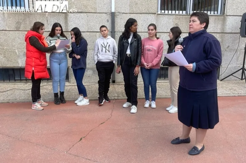 El colegio La Encarnación ha celebrado su segundo Vía Crucis