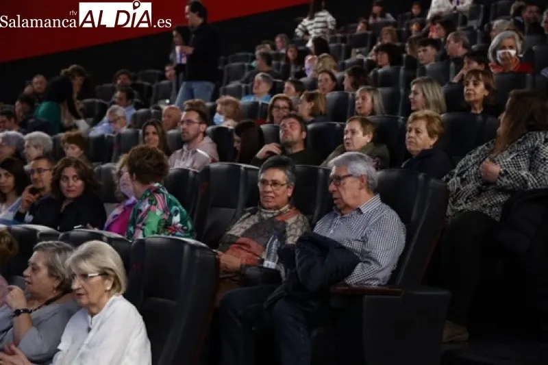 Asuumpta Serna, Daniela Arias y el director Pablo Moreno han presentado su película ‘La Sirvienta’