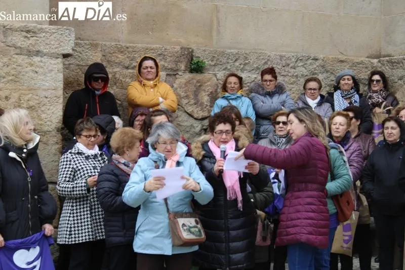 Foto 11 - Alba de Tormes conmemora el D&iacute;a de la Mujer