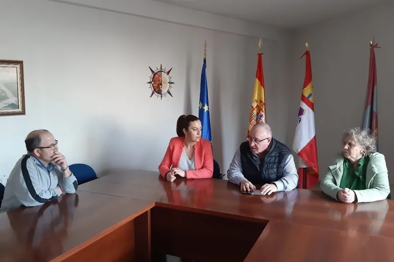 Virginia Barcones ha visitado Villoruela este miércoles