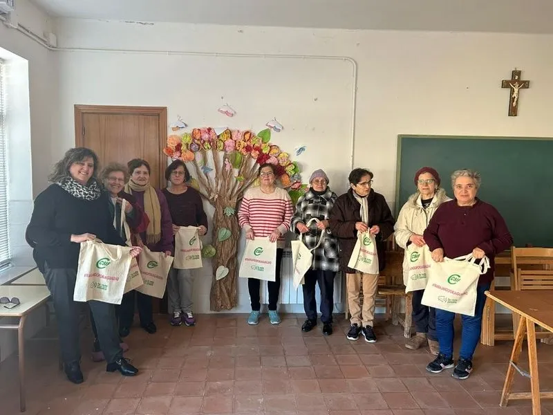 Foto 6 - 'Trabajando por la igualdad', campa&ntilde;a de CSIF con diferentes colectivos salmantinos