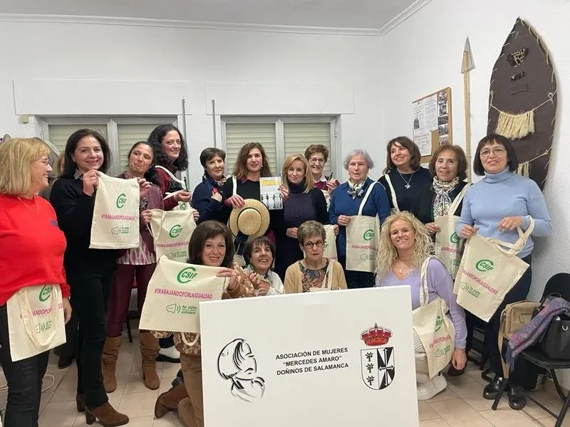 Foto 4 - 'Trabajando por la igualdad', campa&ntilde;a de CSIF con diferentes colectivos salmantinos