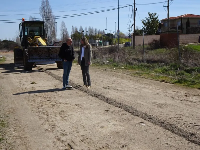 Foto 2 - Una decena de caminos de Santa Marta ser&aacute;n mejorados